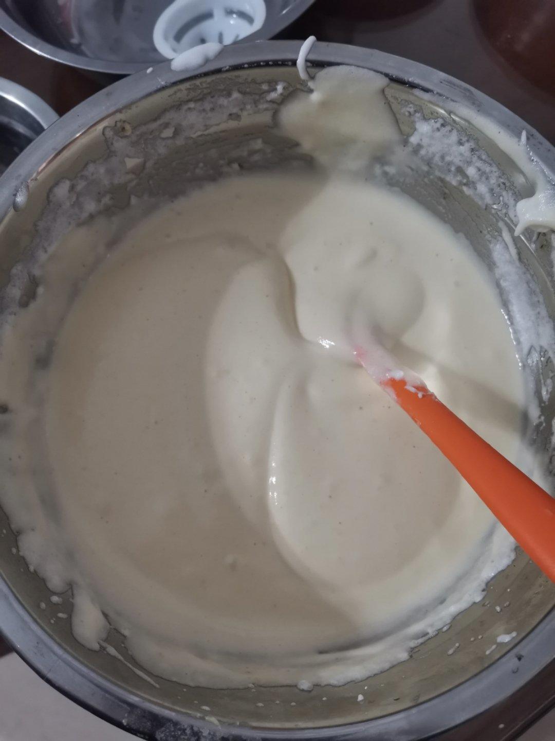 烤箱做蛋糕（戚风蛋糕的做法）