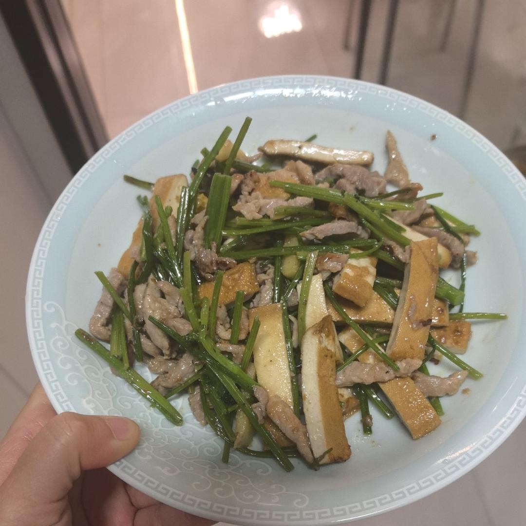 香干肉丝炒芹菜