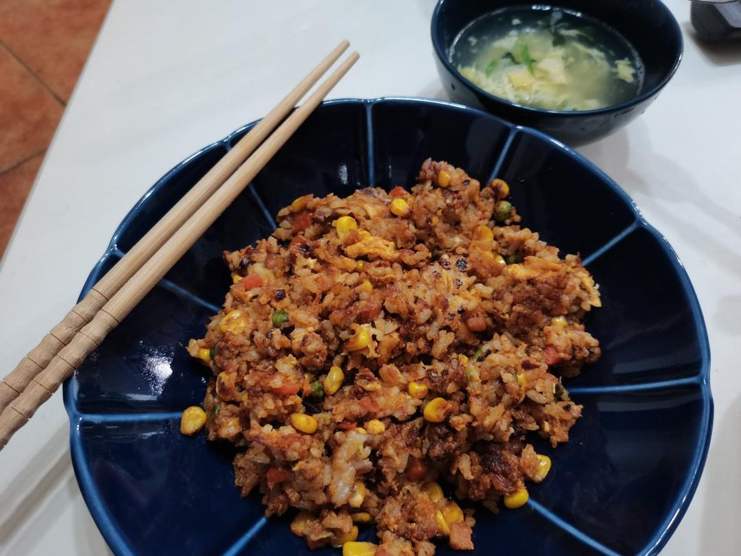 酱油蛋炒饭不可能难吃