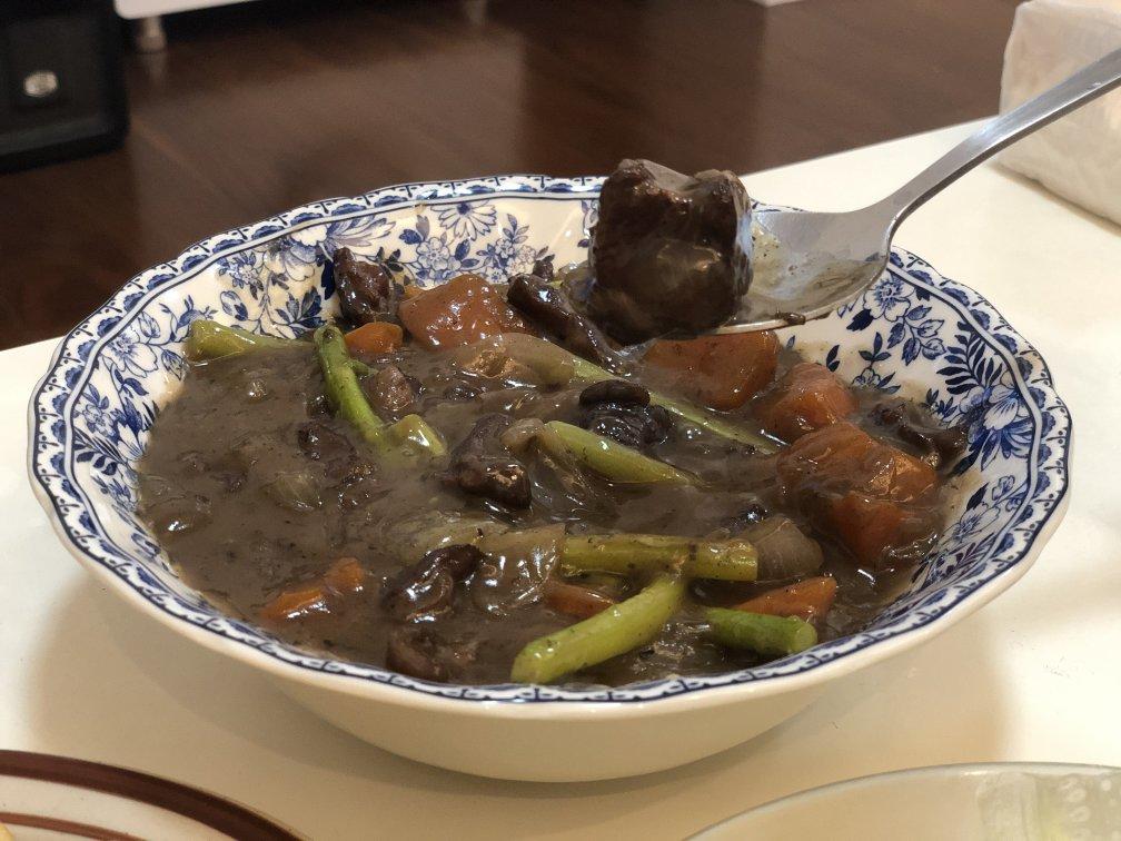 MarcoPierreWhite勃艮第红酒炖牛肉（家庭简易版本 附上原版对比 超详细）