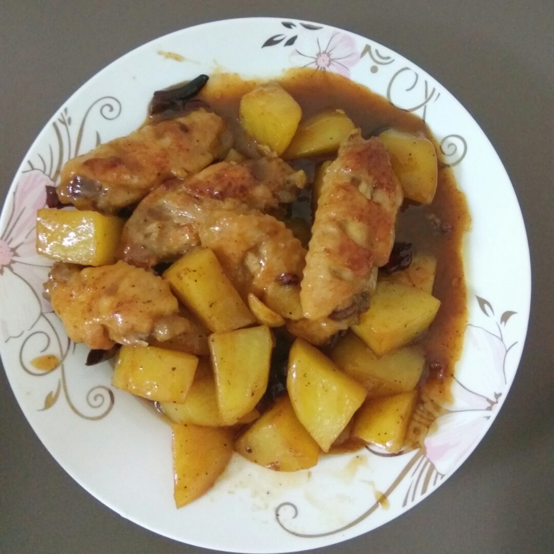 土豆炖鸡翅（快手零失败）