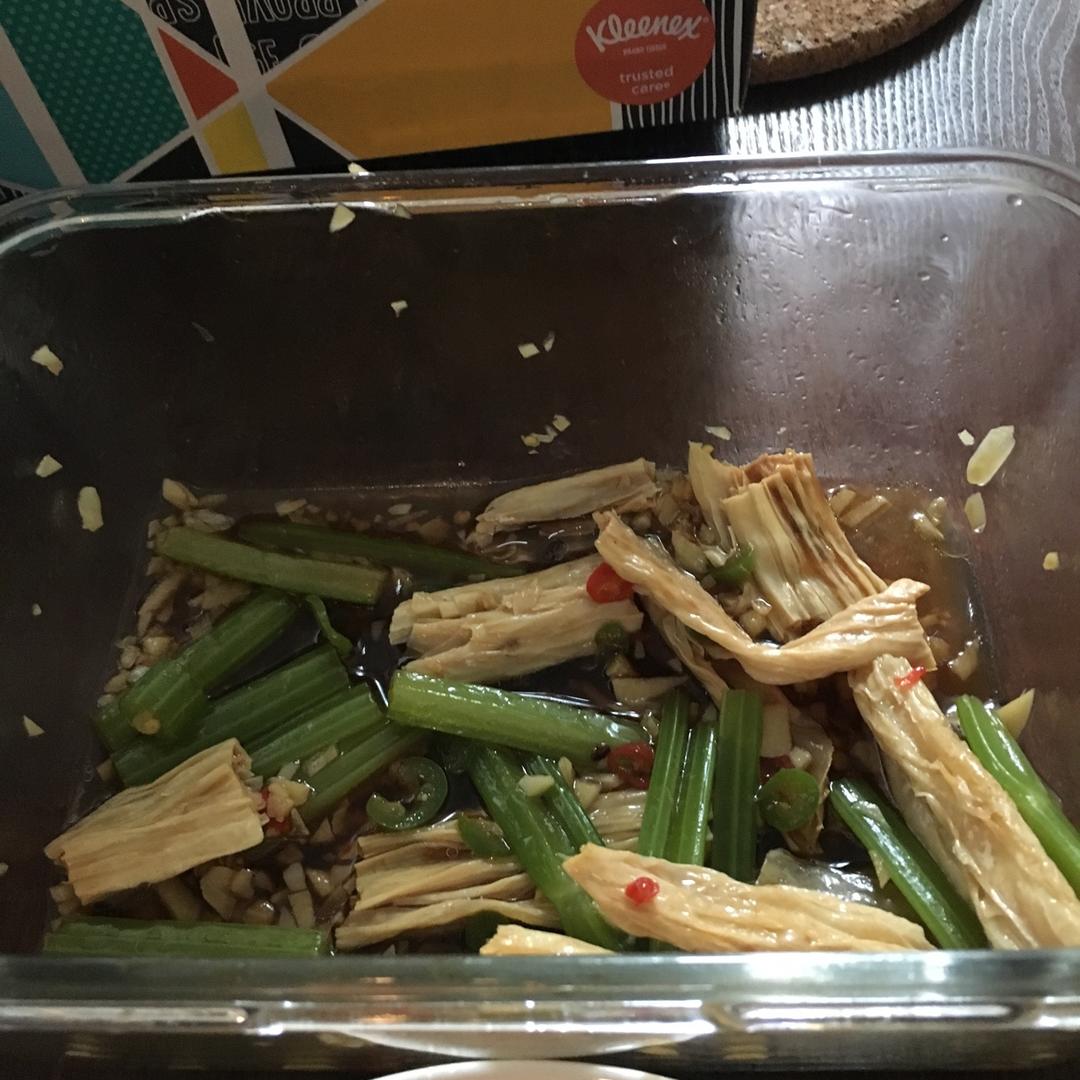 凉拌腐竹
