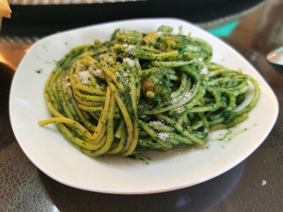 奶油菠菜青酱意大利面