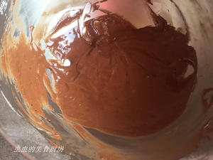 浓郁的草莓巧克力蛋糕的做法 步骤3