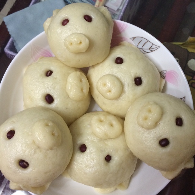 小猪豆沙包