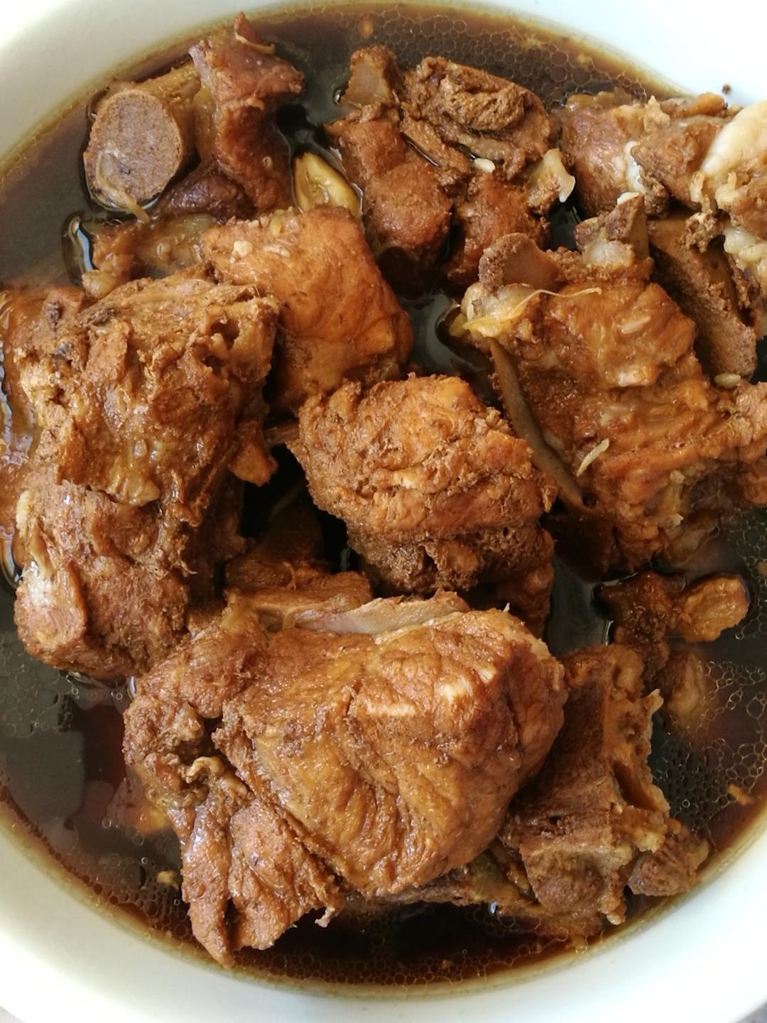 家常炖排骨