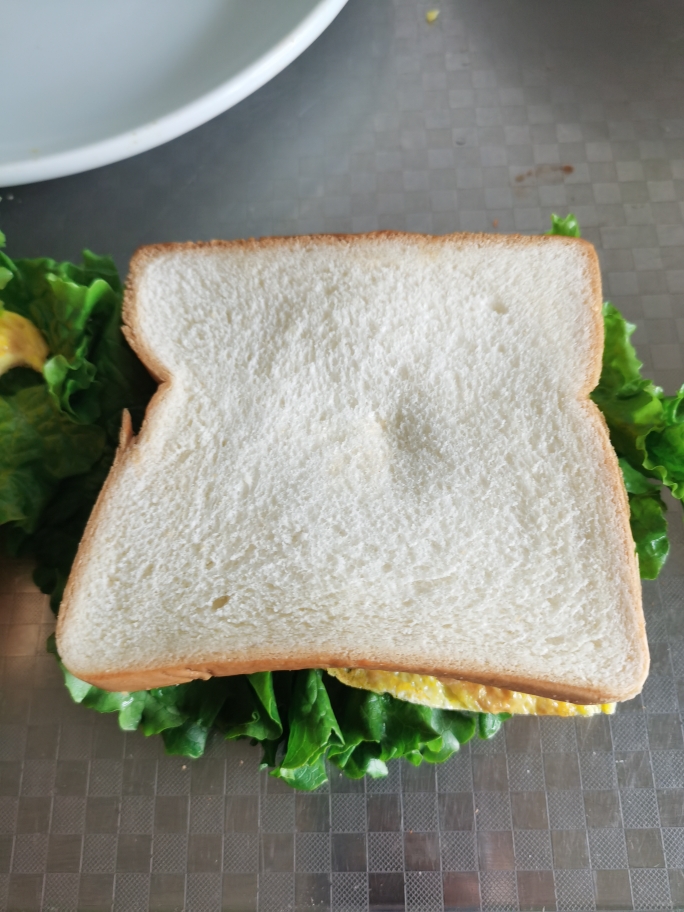 十分钟早餐辣白菜三明治的做法