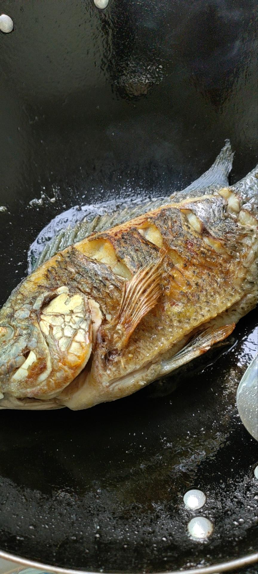 开吃吧--阳朔啤酒鱼～