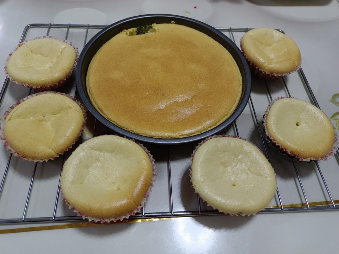 烤箱鸡蛋糕的做法
