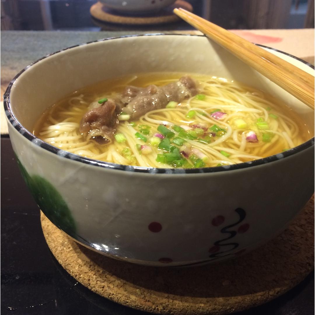 最美不过那碗阳春面
