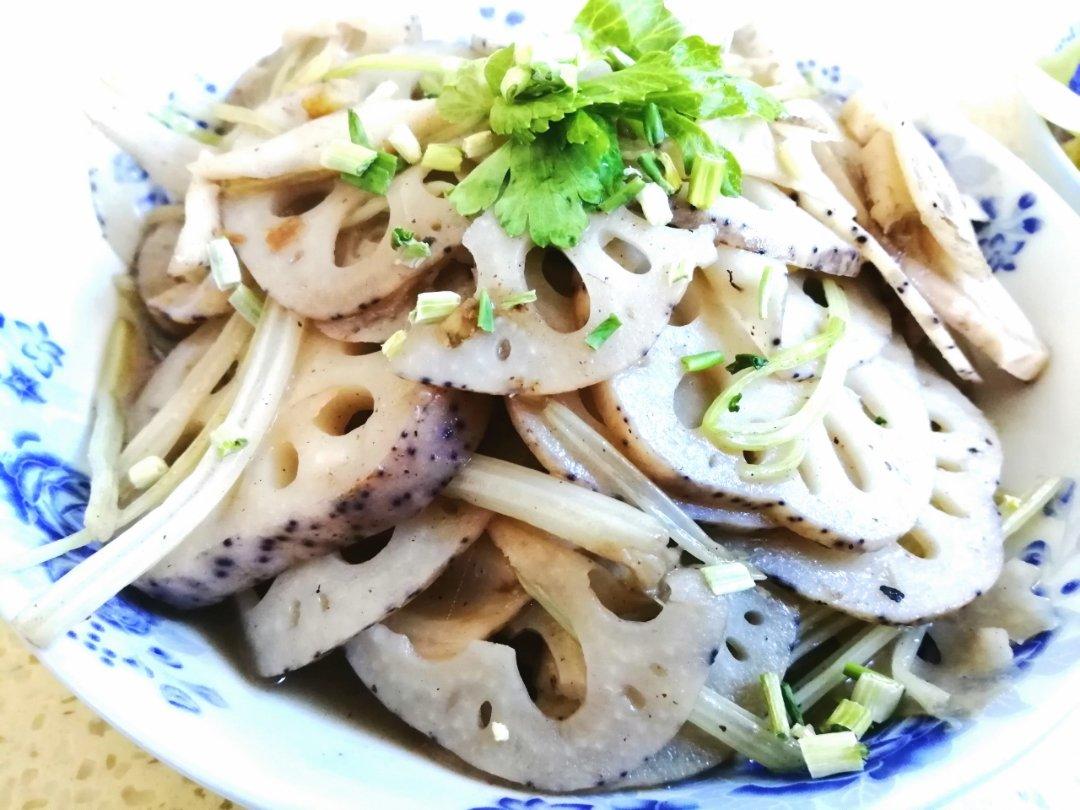 藕片炒芹菜