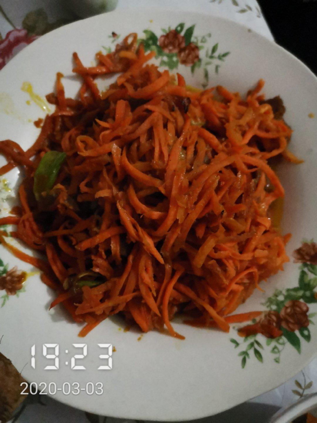 胡萝卜丝炒肉