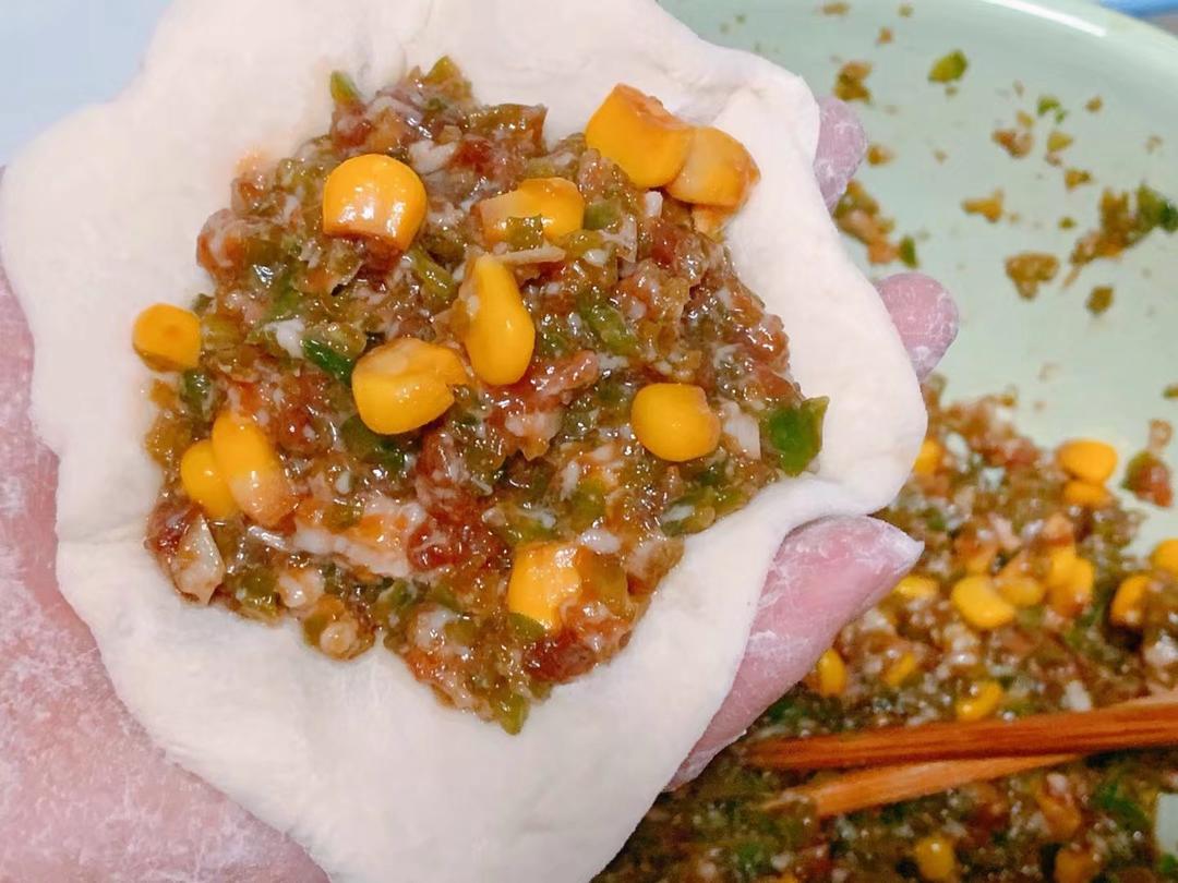 猪肉青椒玉米粒馅饼