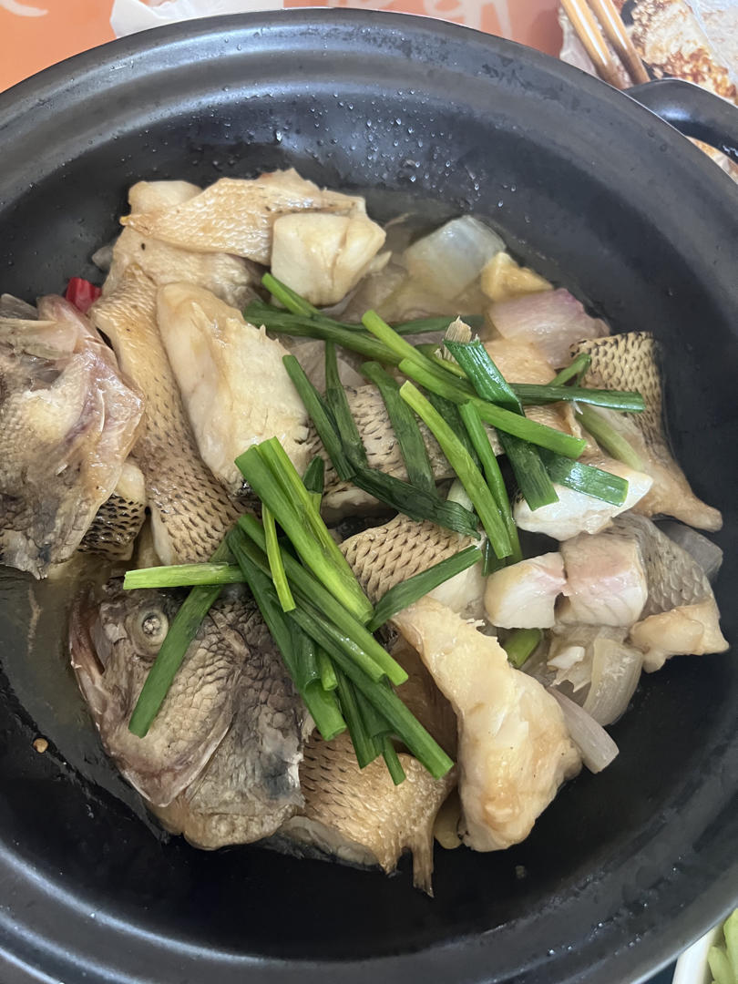葱香焗鲈鱼