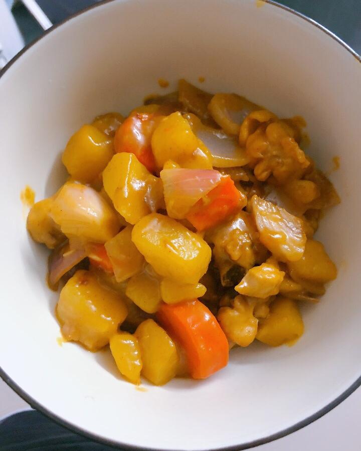 咖喱鸡块饭