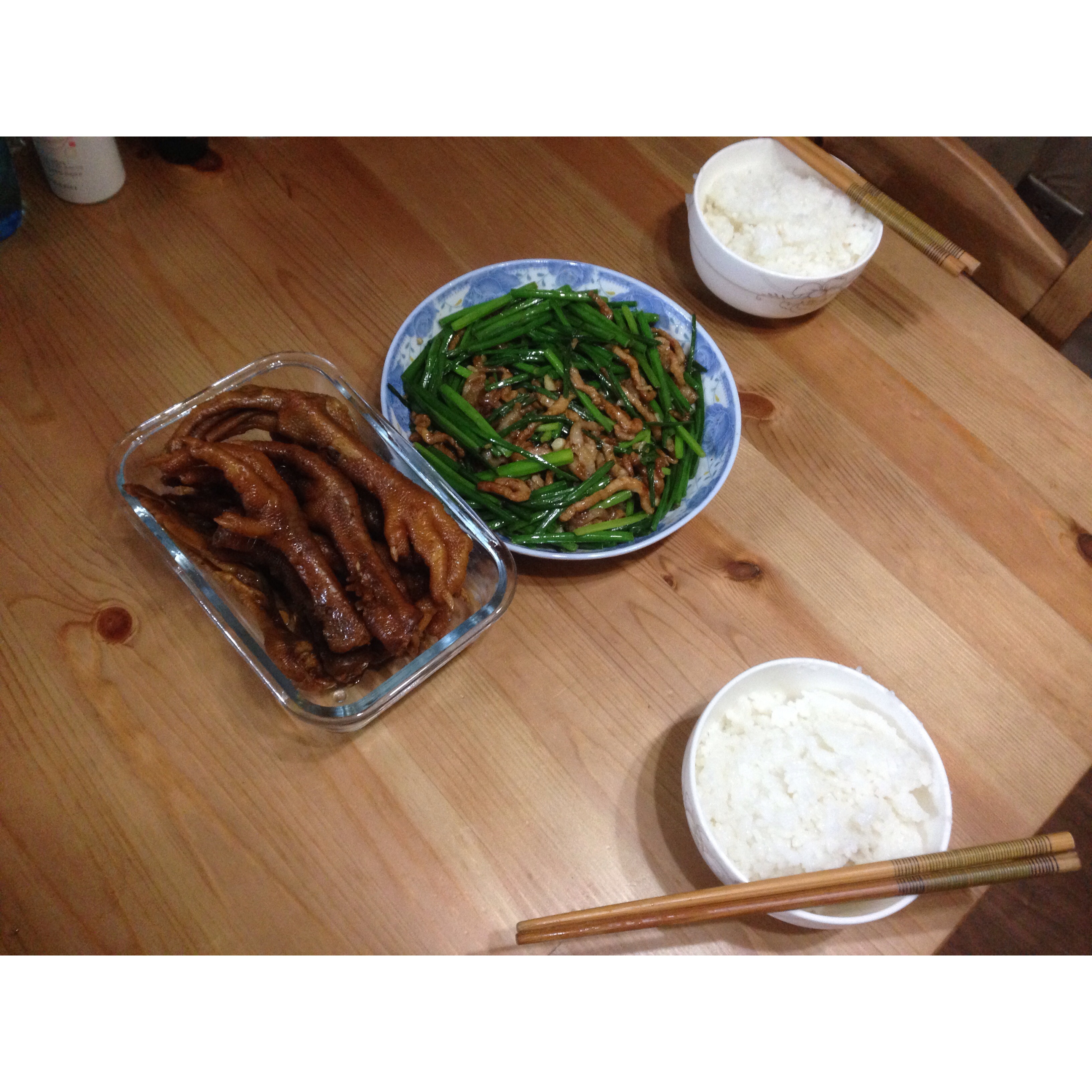 韭菜苔炒肉丝