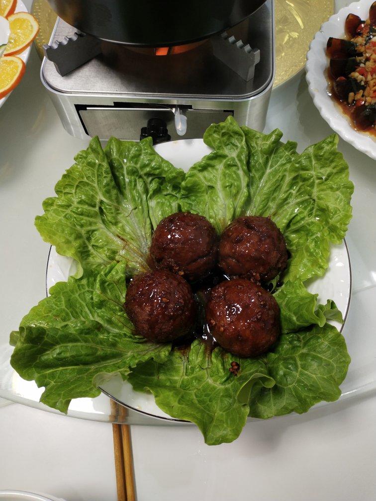 四喜丸子/红烧狮子头 Chinese Meatballs