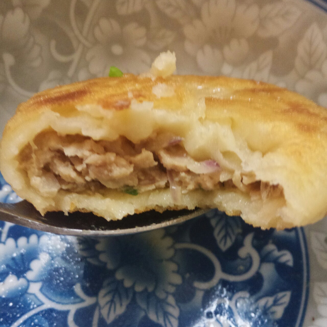 洋葱牛肉馅饼