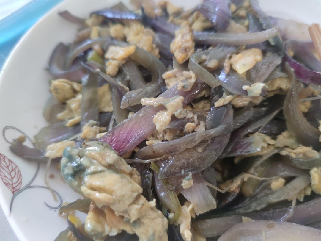 洋葱炒鸡蛋
