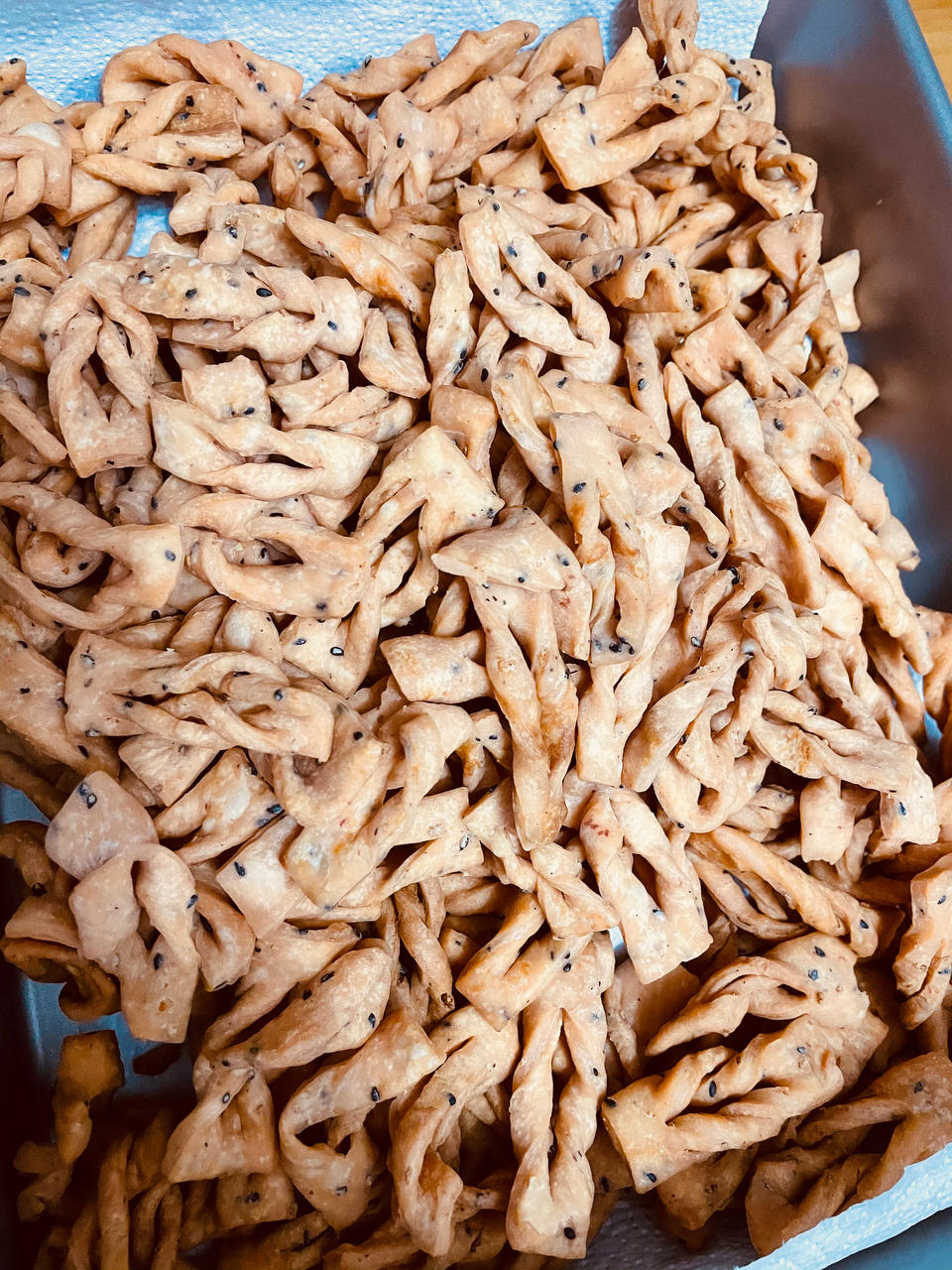 过年来做点好吃的广式年货蛋散～蒜蓉南乳芝麻味