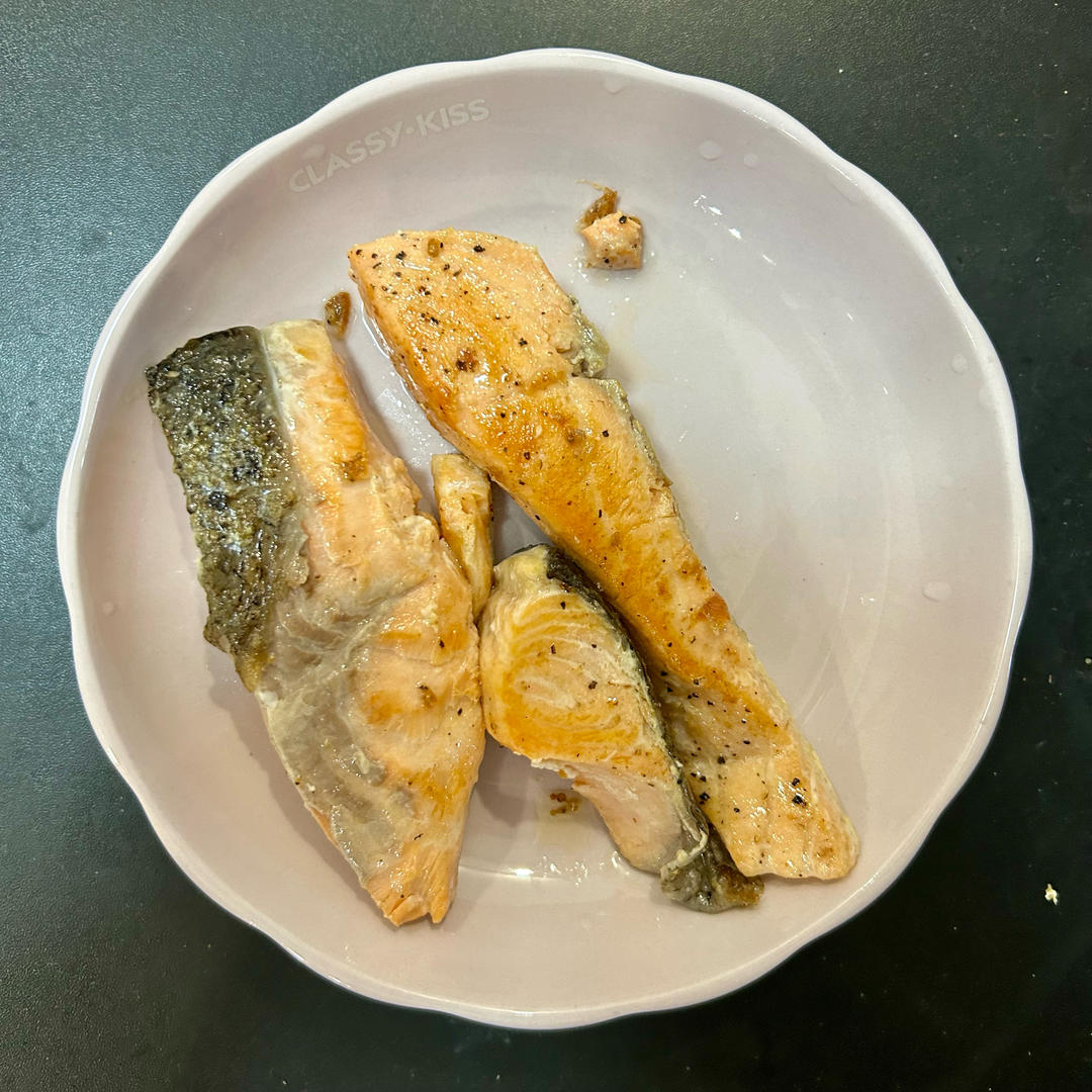 煎三文鱼