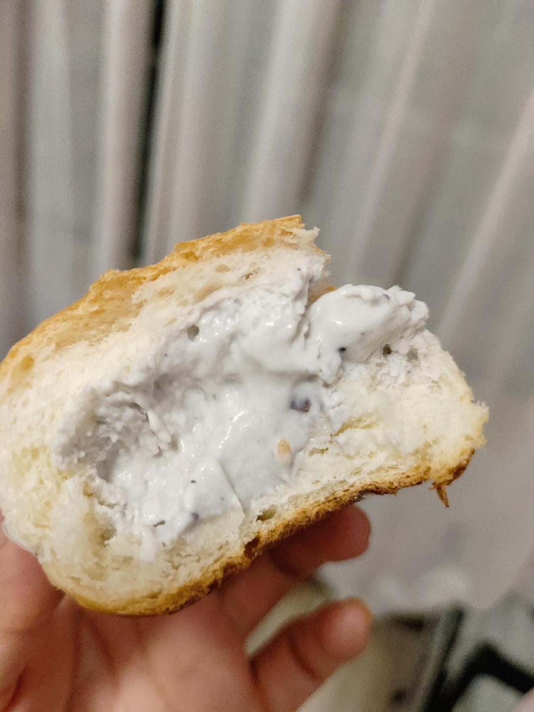 脆皮奶酪冰淇淋包