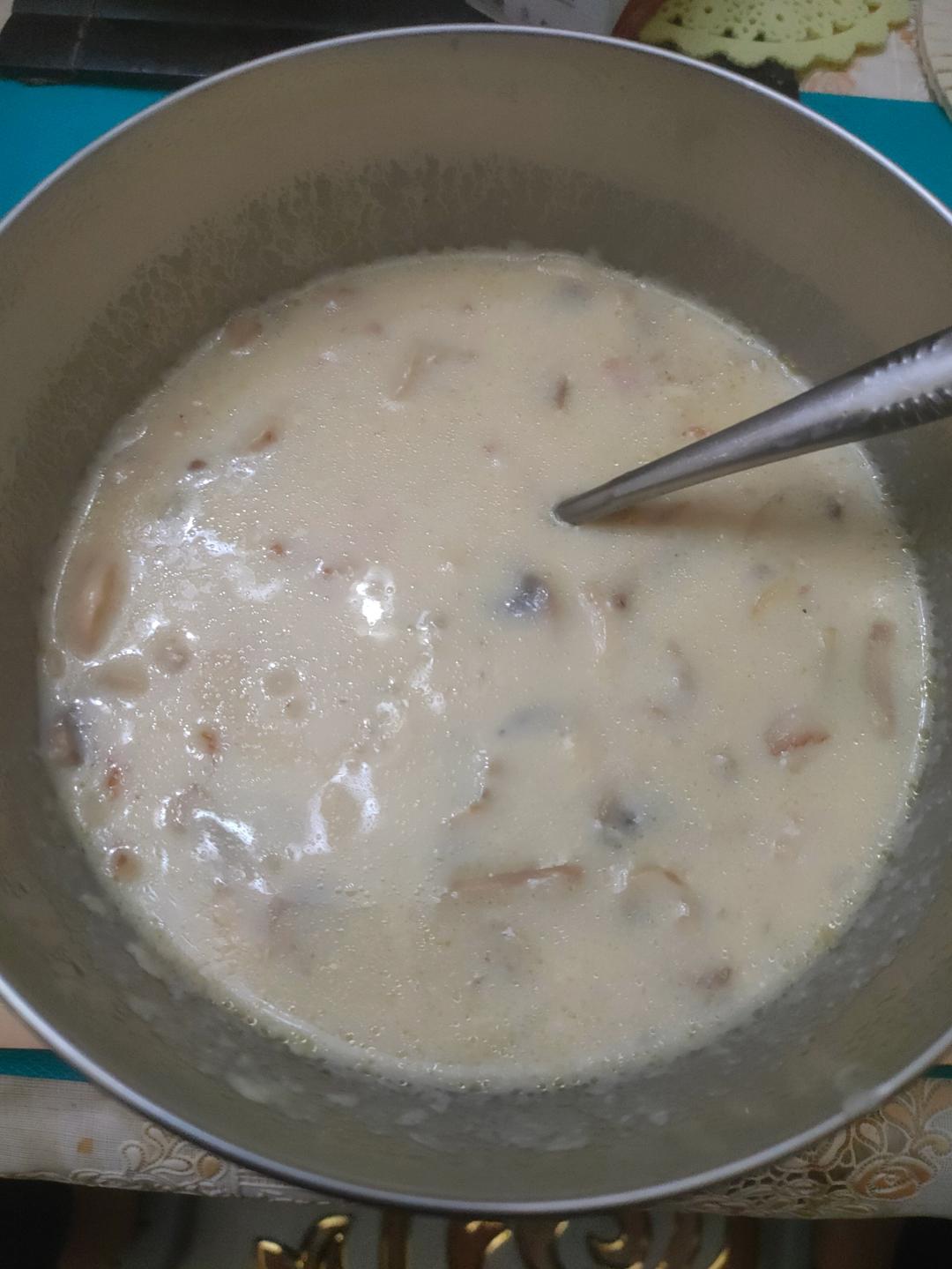 奶油蘑菇浓汤（小朋友超爱）