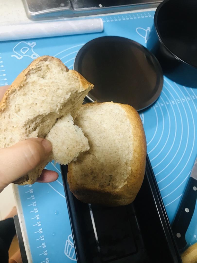 全家都爱吃的健康全麦吐司，新手也能做