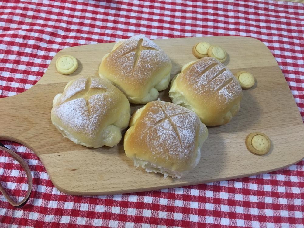 软到没朋友的牛奶小餐包