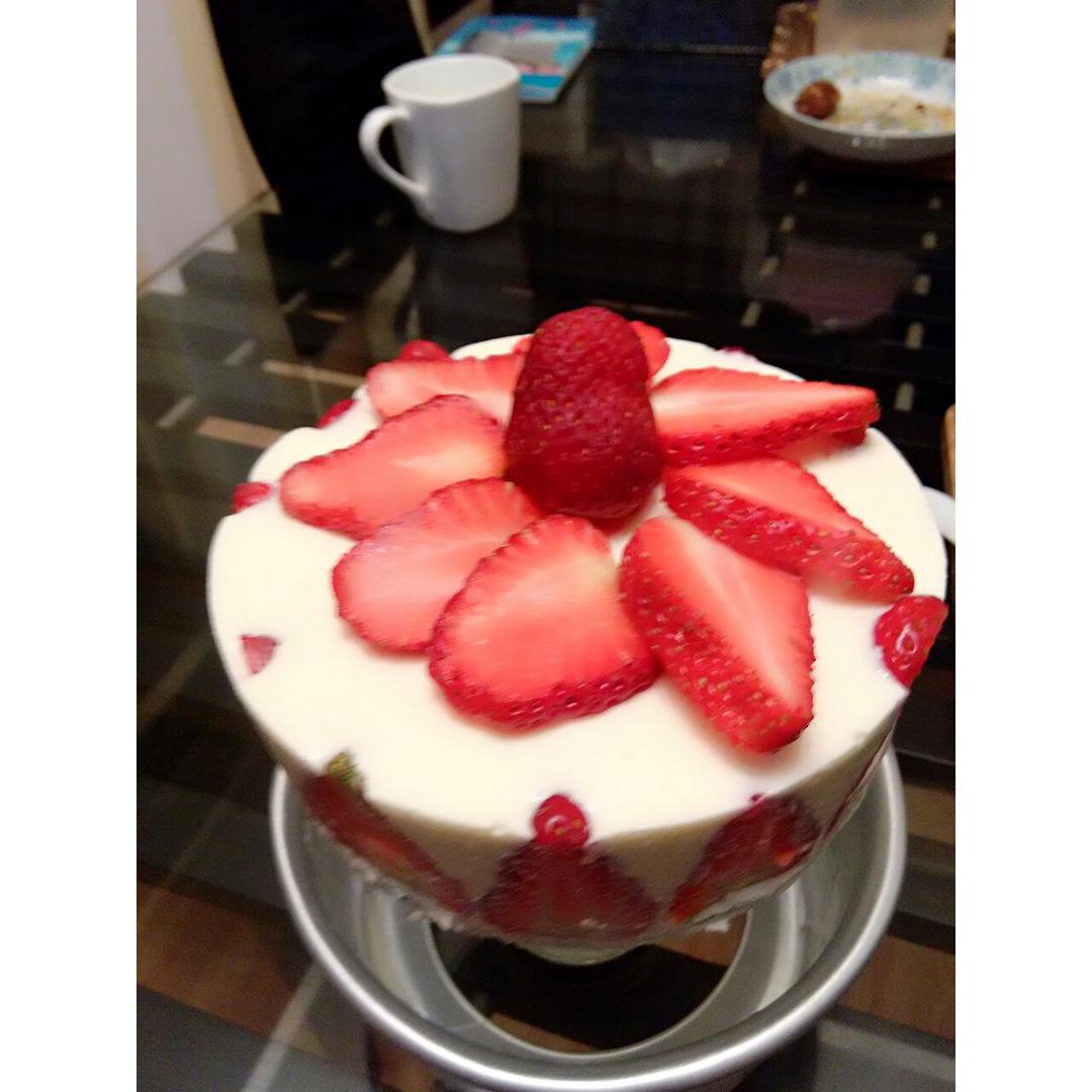 草莓芝士蛋糕（6寸）