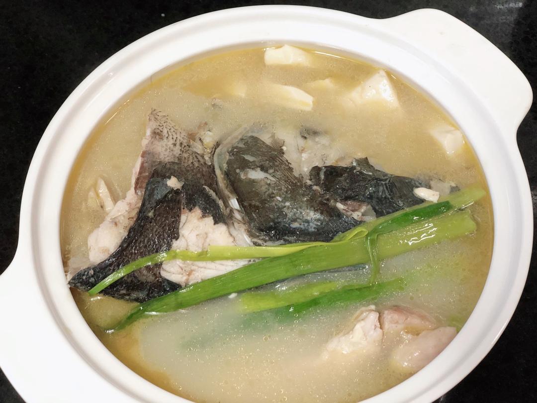 鱼头豆腐汤
