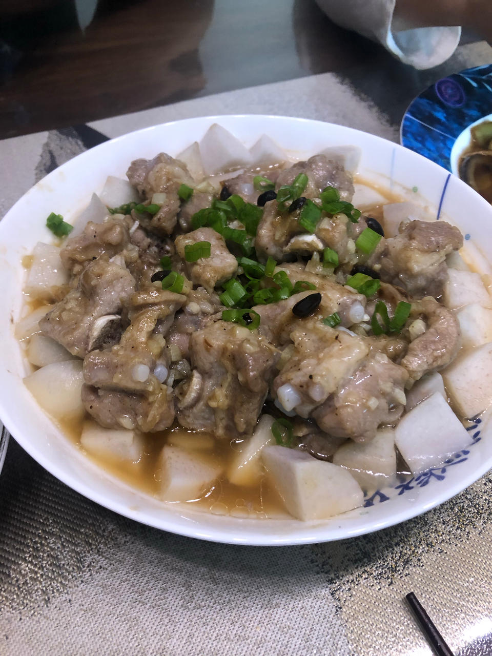 米饭杀手｜芋头蒸排骨