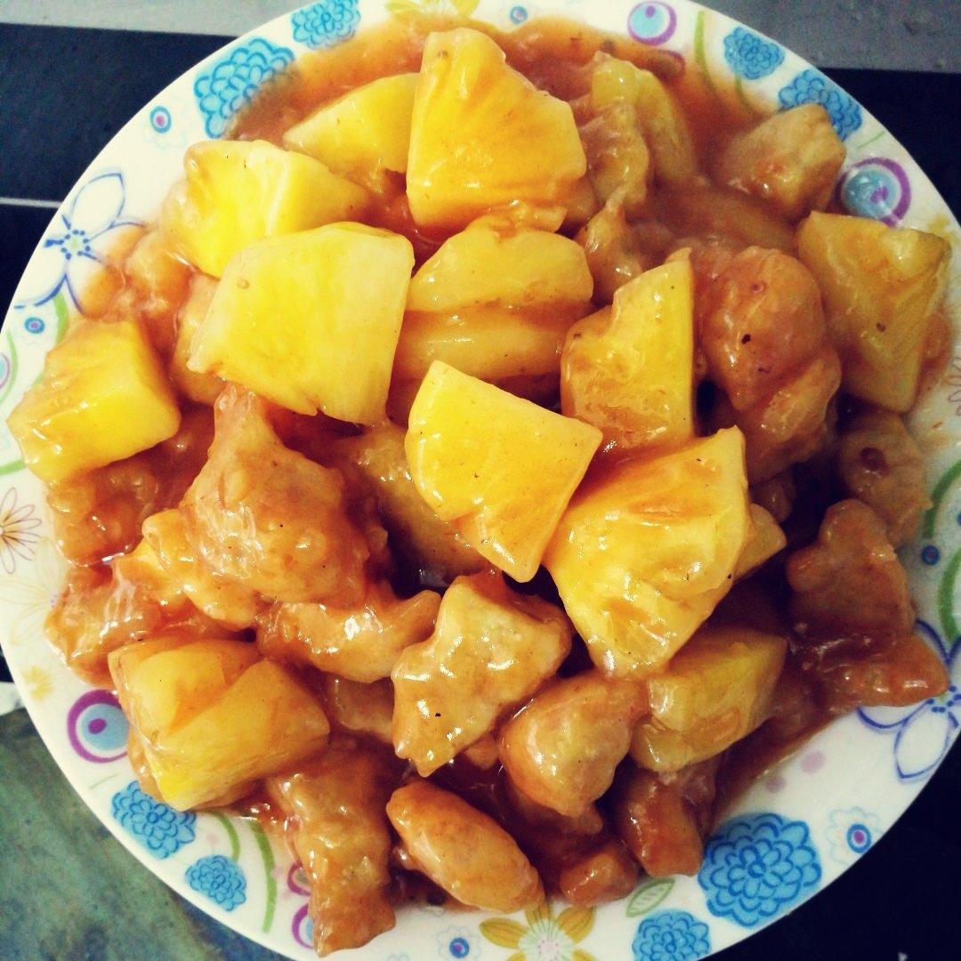 菠萝咕噜肉
