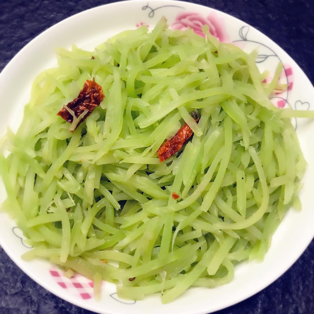 清炒莴笋丝
