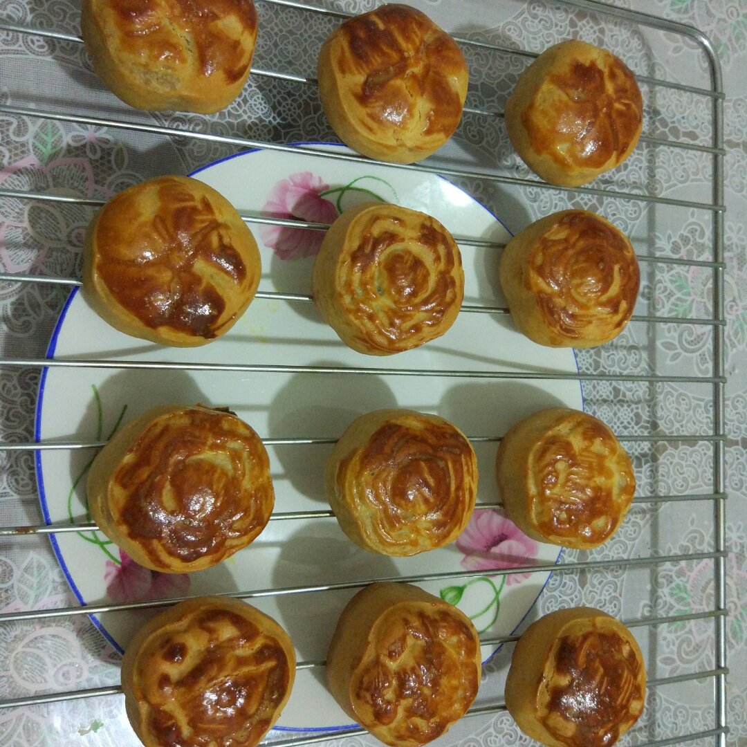 广式月饼—蛋黄莲蓉月饼