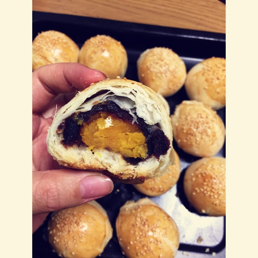 蛋黄酥：抹茶酥：（奶黄味）