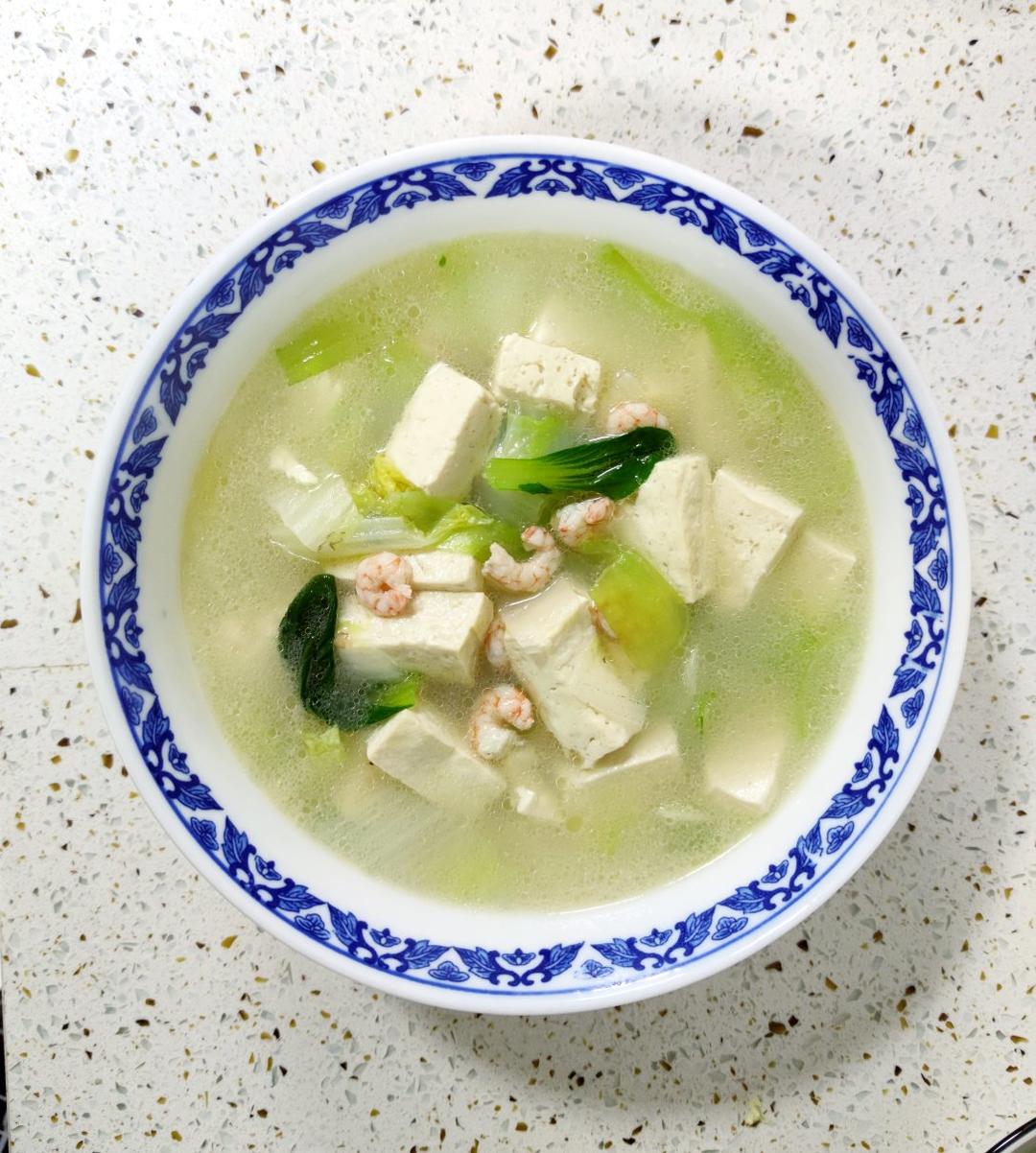 鲜蔬虾皮豆腐汤💞