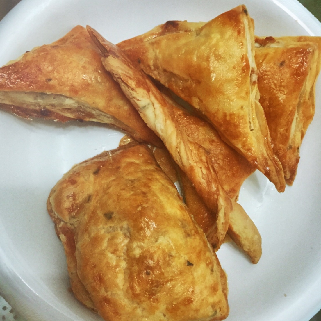 飞饼版叉烧酥