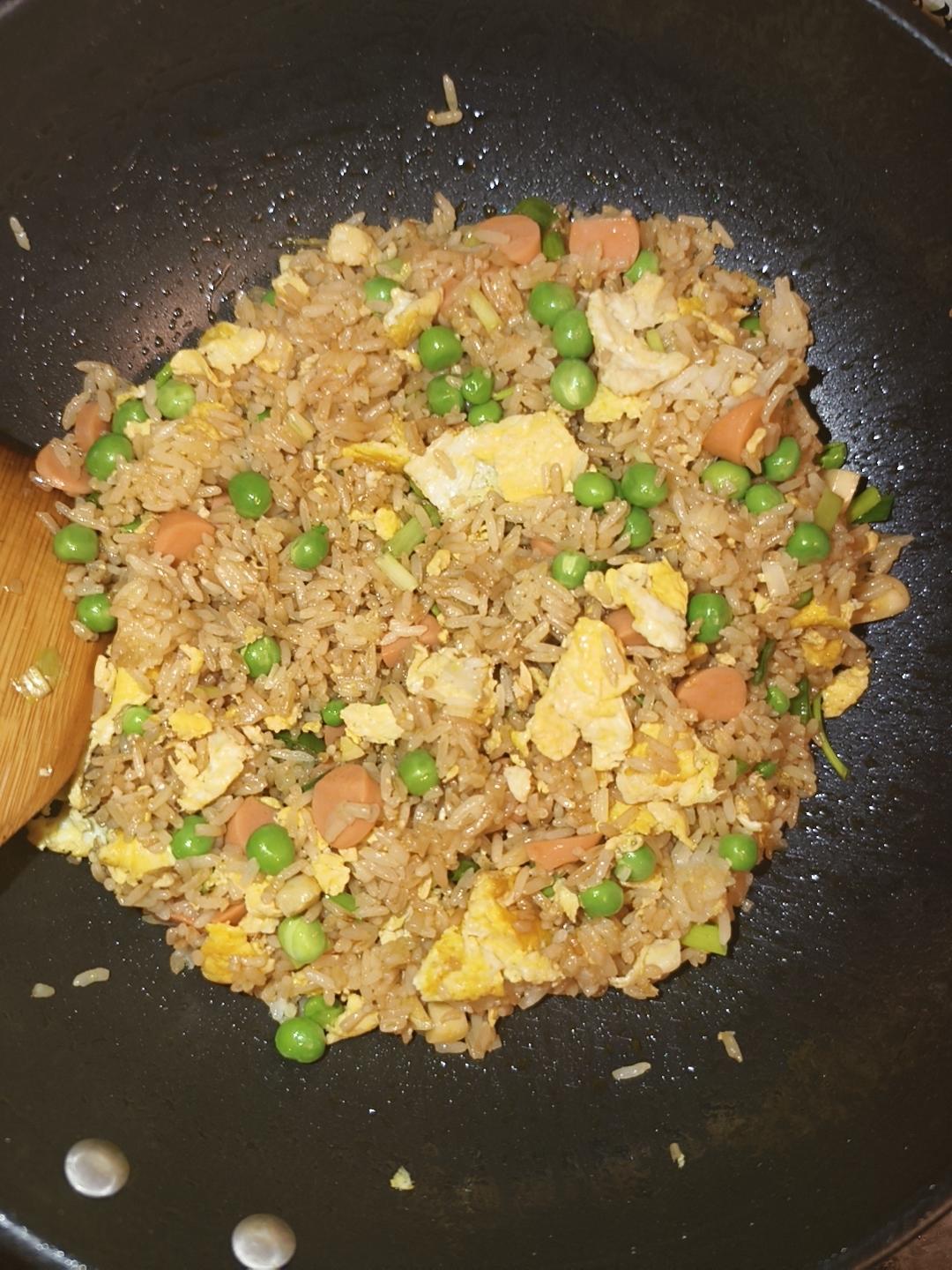 黄金火腿肠蛋炒饭