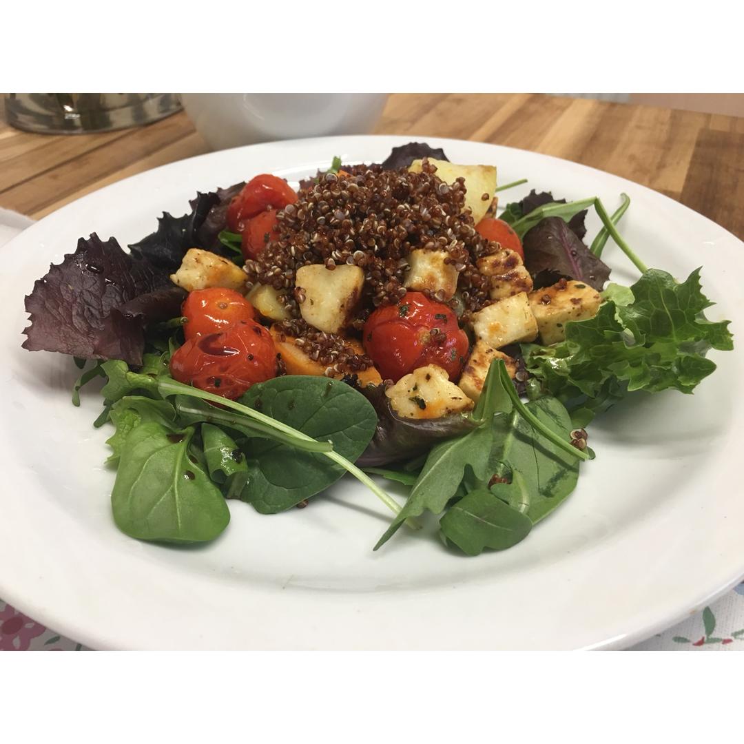 【健康三餐】藜麦Panzanella