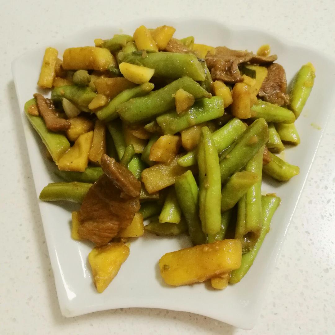 五花肉炖芸豆土豆 Pork Belly with B&P