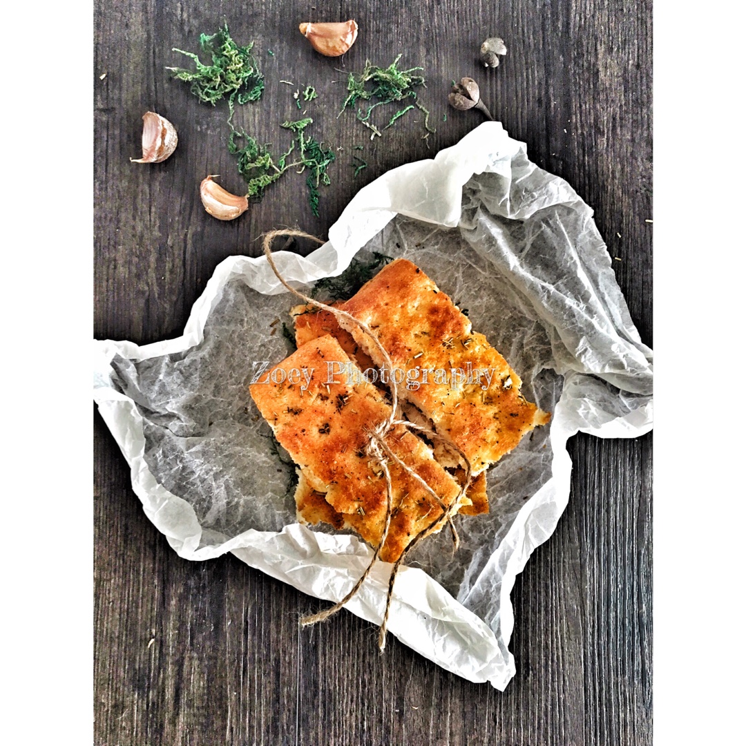 【KINFOLK】迷迭香佛卡夏（附天然酵种版）