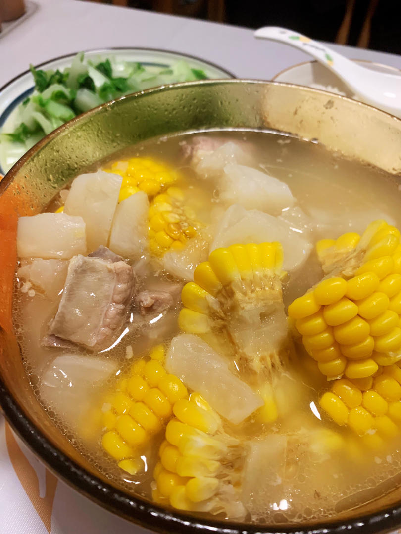 排骨玉米胡萝卜汤