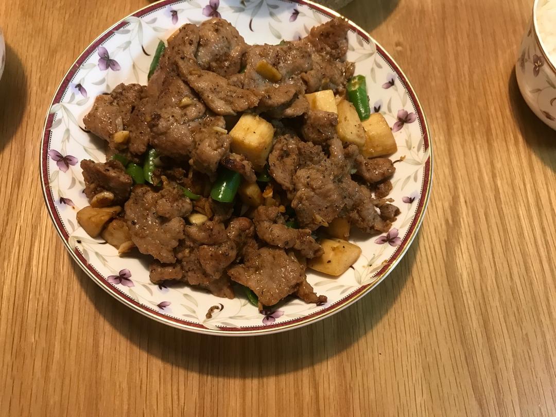 黑椒杏鲍菇牛肉粒