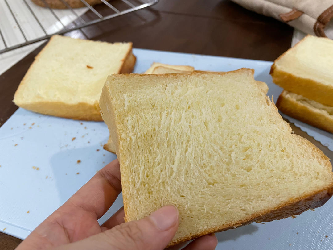 又香又白又温柔--蛋奶吐司