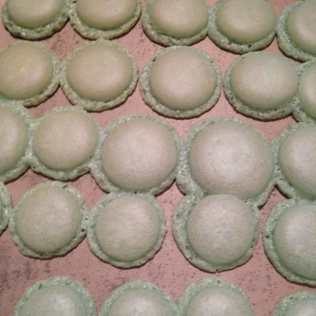 马卡龙(杏仁蛋白糖饼)