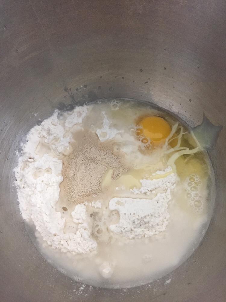 纯奶手撕吐司的做法 步骤1