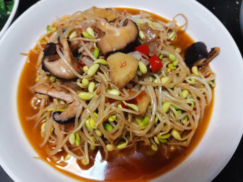 肉炒黄豆芽