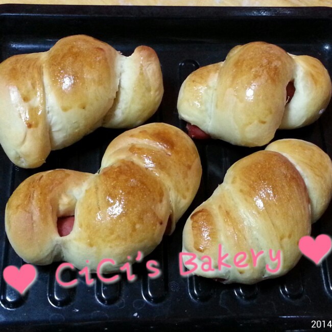 台式香肠面包卷