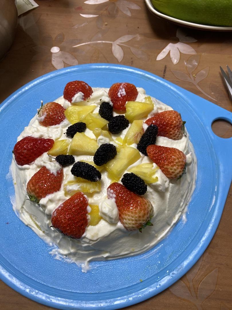 新手必成8寸生日蛋糕（详细多图干货经验分享，解决戚风蛋糕塌陷，奶油饰面涂不好，烤箱温度不好掌握等各种问题）